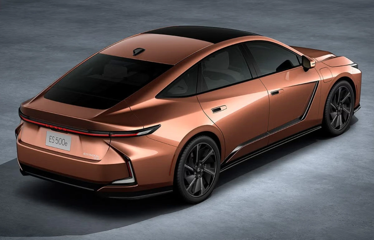 Lexus ES500e Maintenance cost in India